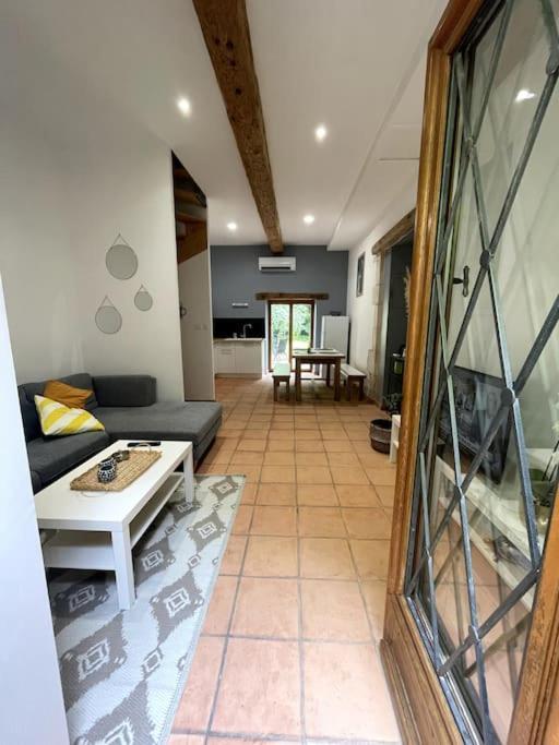 Superbe Appartement Cosy Avec Jardin Nîmes Eksteriør billede